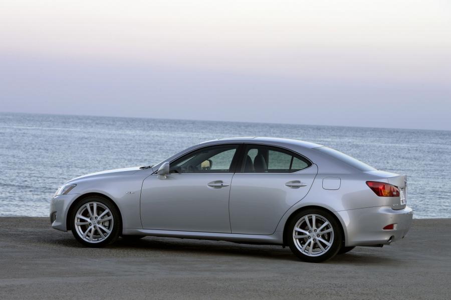  Lexus IS250 2005 года  (фото 33 из 141)